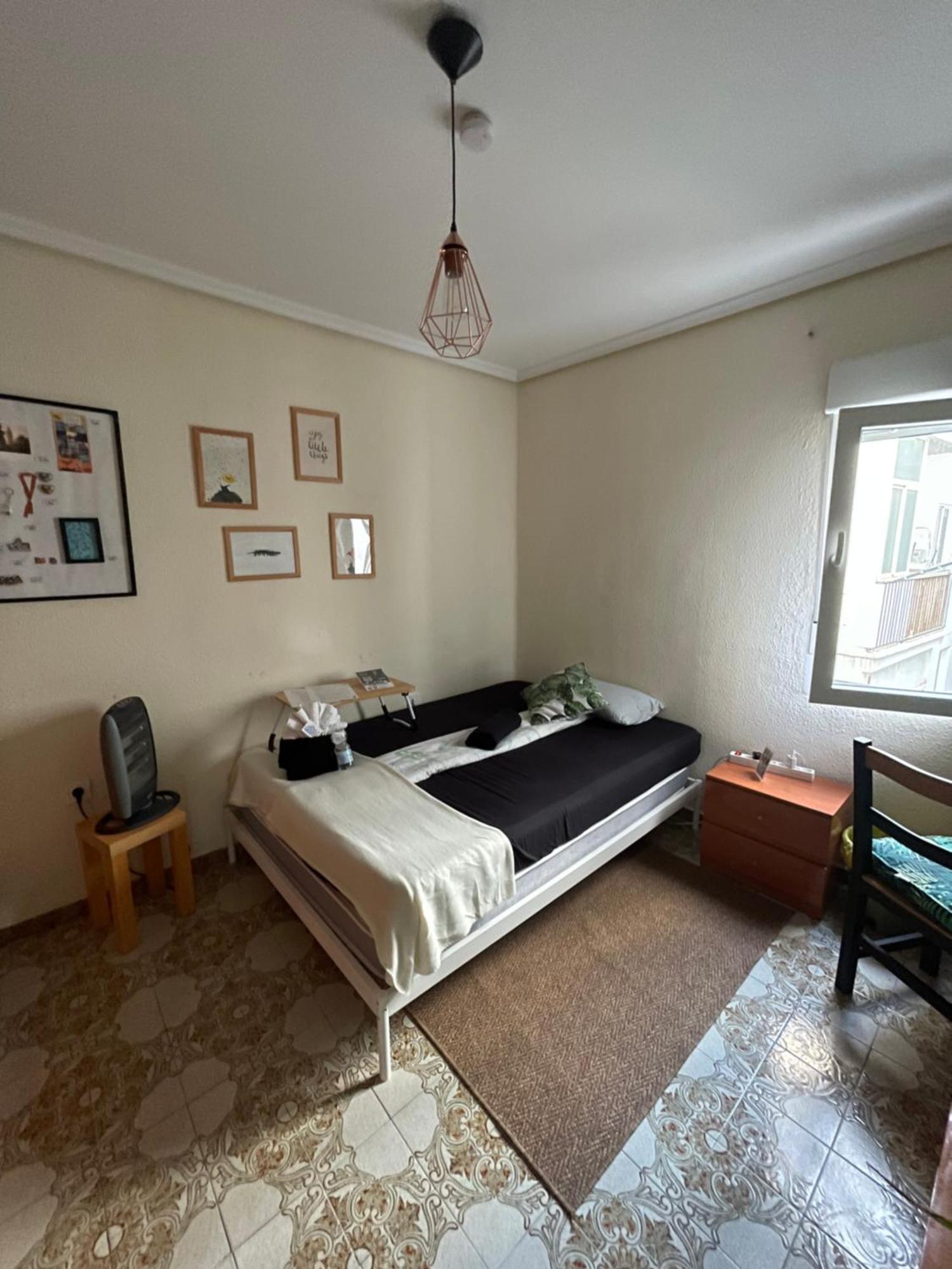 Grosses Modernes Zimmer "Silber" Fuer 2 Personen Und Katzenliebhaber Valencia Exterior foto
